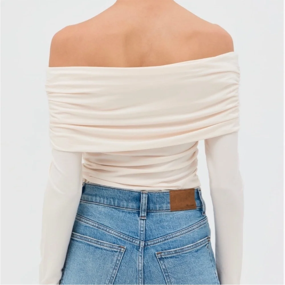 Reformation Florentina Off-Shoulder Cream Top, medium (runs small) - Picture 2 of 10